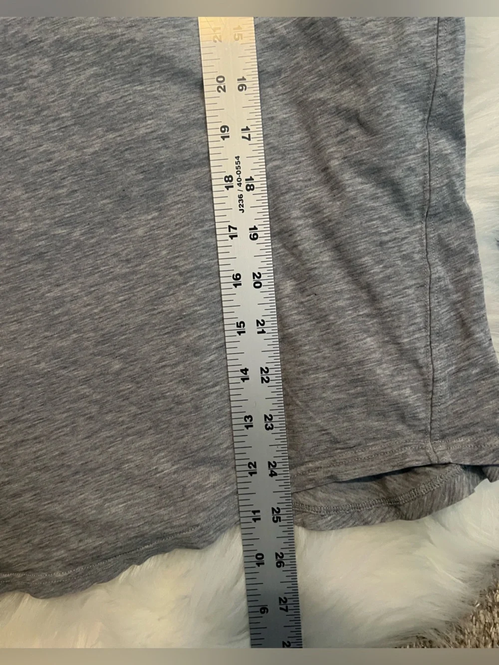 Lululemon womans Grey Racerback Tank Top lightweight - Picture 5 of 5